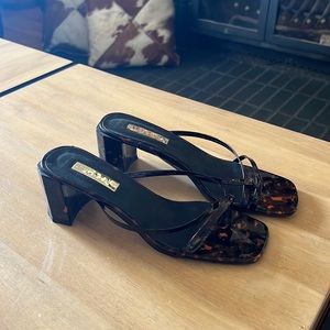 Tortoise Strappy Bellini low heel size 8